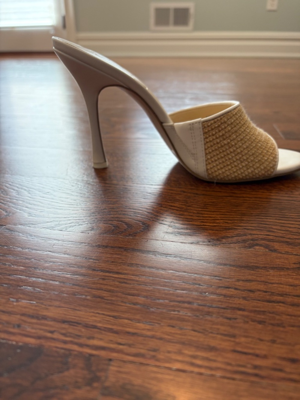 Sandal - Picture 2 of 5